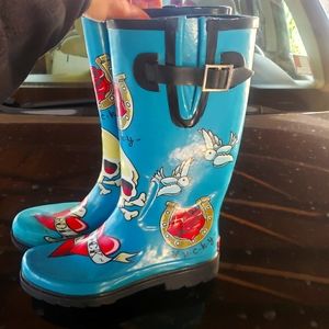 chooka Blue Graphic Rain Boots with Red Accents and White Doves